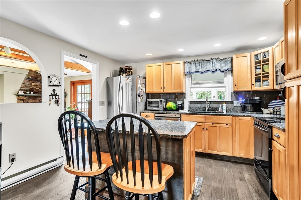 4 Roch Circle Brockton, MA 02301 - Photo 16 of 32