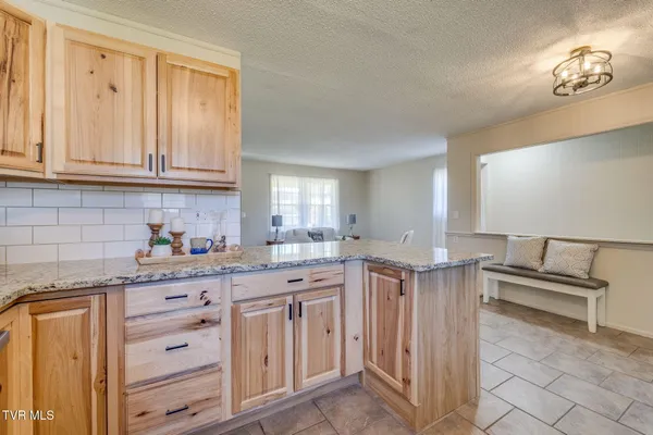 $309,900 | 895 Choctaw Drive, Chuckey, TN 37641