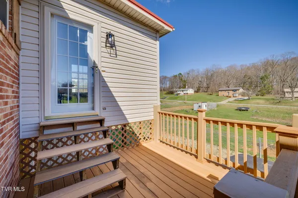 $309,900 | 895 Choctaw Drive, Chuckey, TN 37641