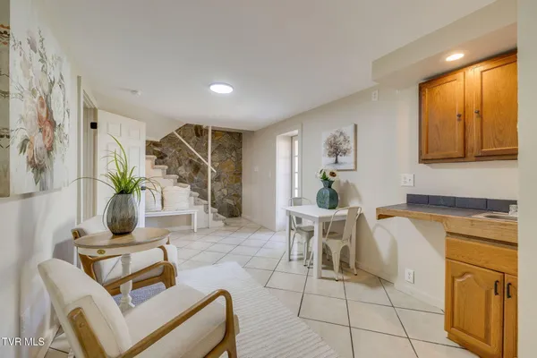 $309,900 | 895 Choctaw Drive, Chuckey, TN 37641