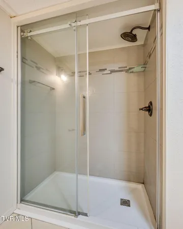 $309,900 | 895 Choctaw Drive, Chuckey, TN 37641