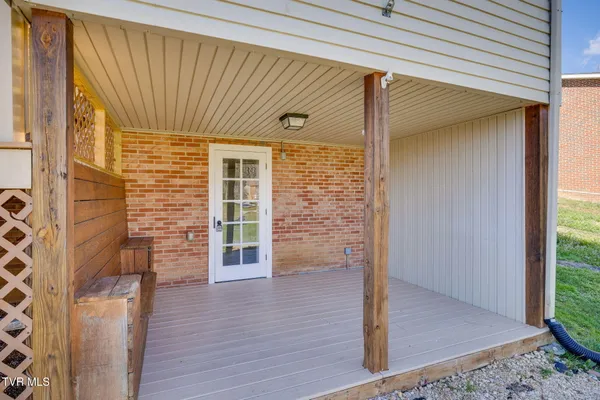$309,900 | 895 Choctaw Drive, Chuckey, TN 37641