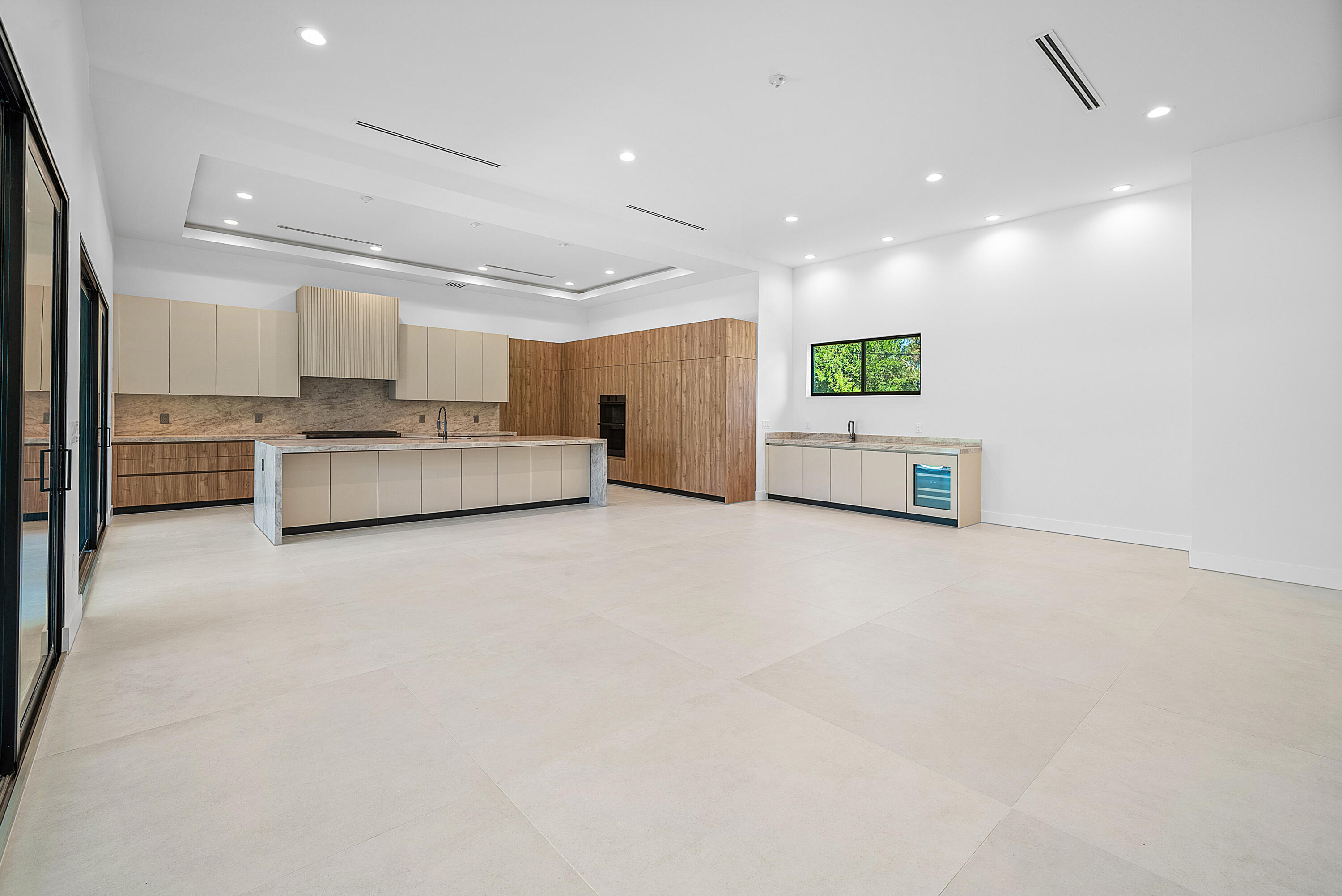 14817 Paddock Drive Wellington, FL 33414 - Photo 12 of 63 10