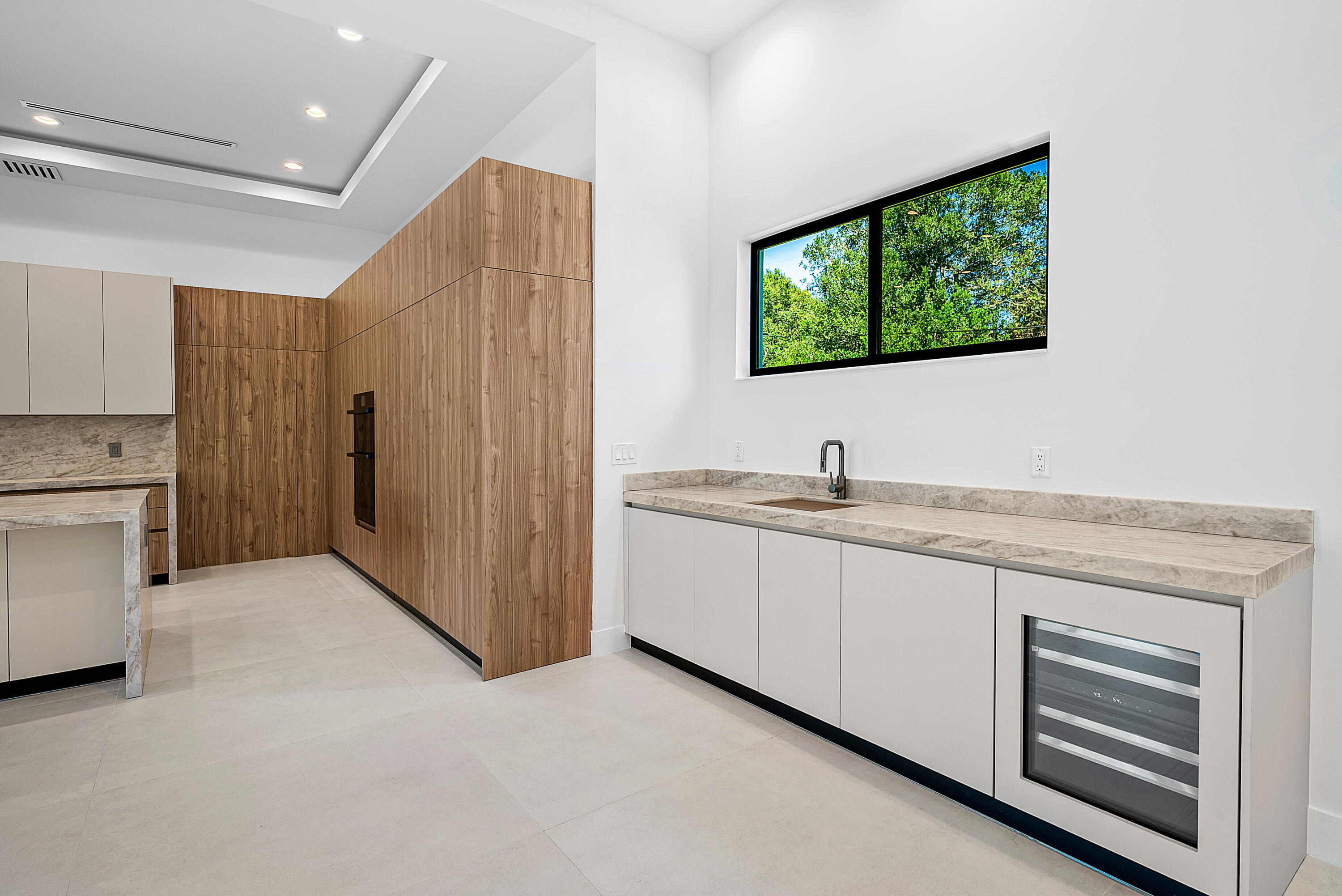 14817 Paddock Drive Wellington, FL 33414 - Photo 17 of 63 15