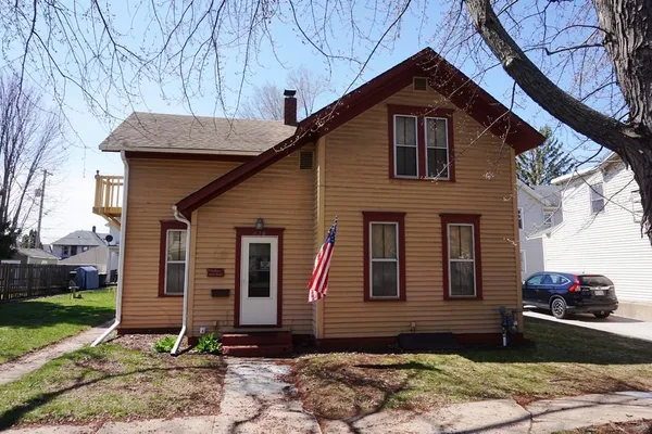 $120,000 | 428 North Farwell Street, Eau Claire, WI 54703