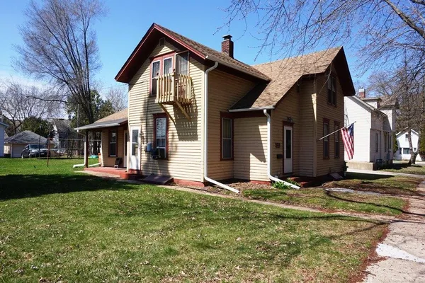 $120,000 | 428 North Farwell Street, Eau Claire, WI 54703