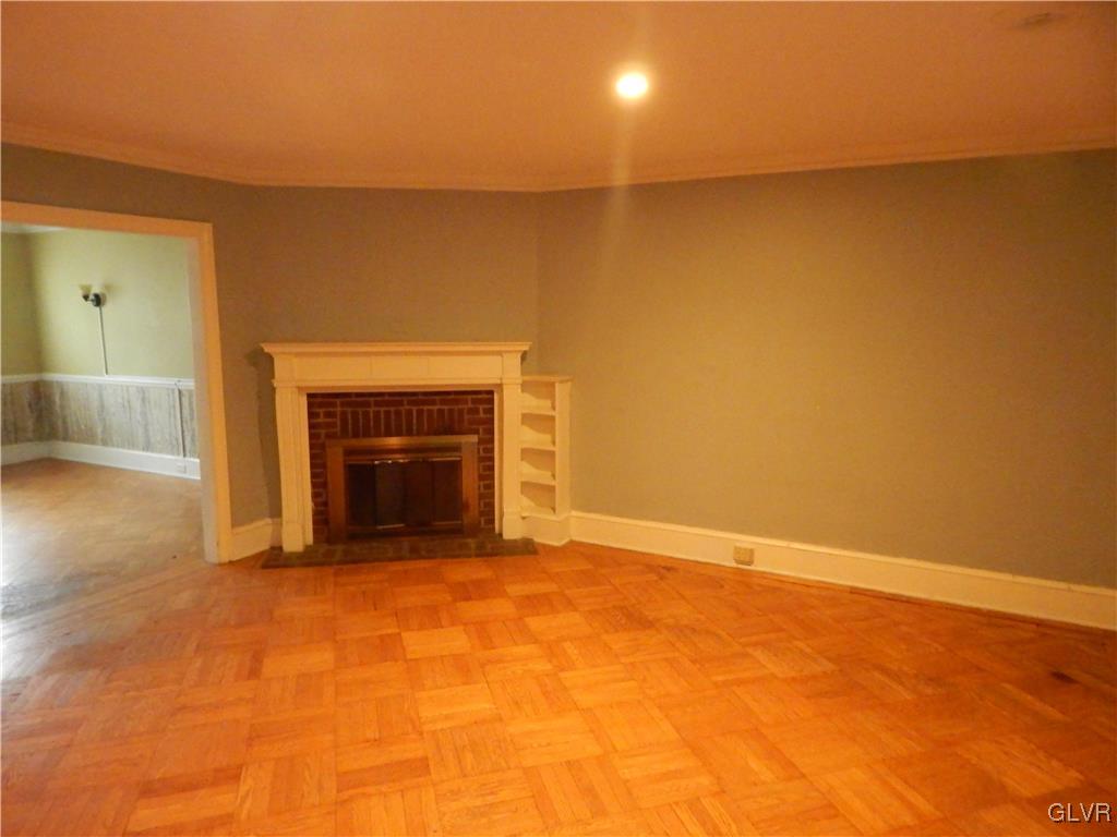 164 Edgehill Road Bala Cynwyd, PA 19004 - Photo 4 of 12 Gallery Image 4