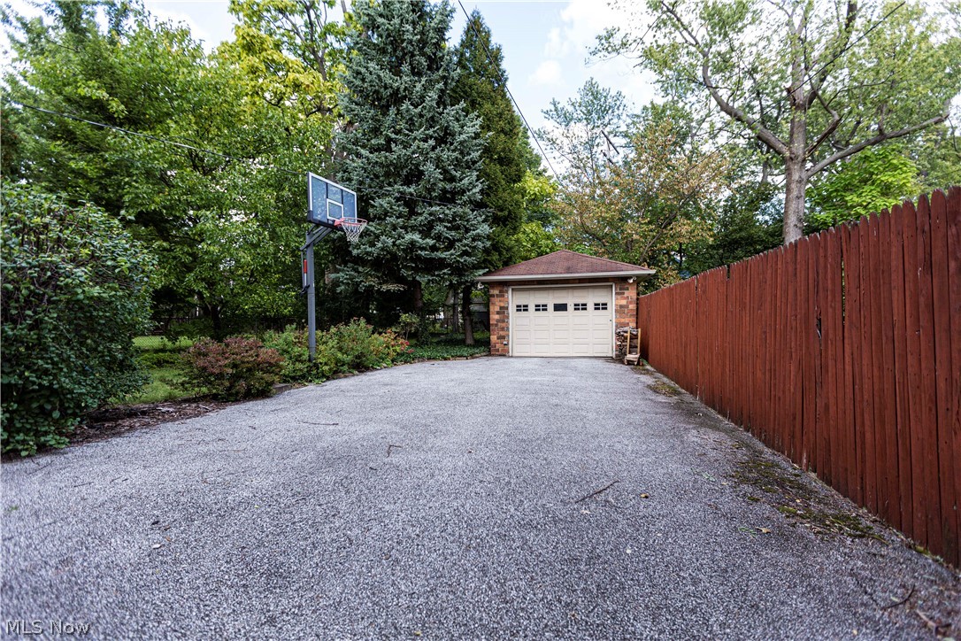 1485 Rydalmount Road Cleveland Heights, OH 44118 - Photo 34 of 35