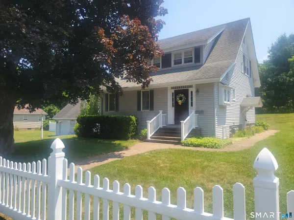 $349,900 | 50 Lawrence Street, Vernon, CT 06066