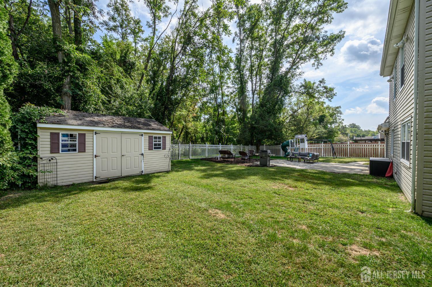 12 Dantley Drive Howell, NJ 07731 - Photo 32 of 33