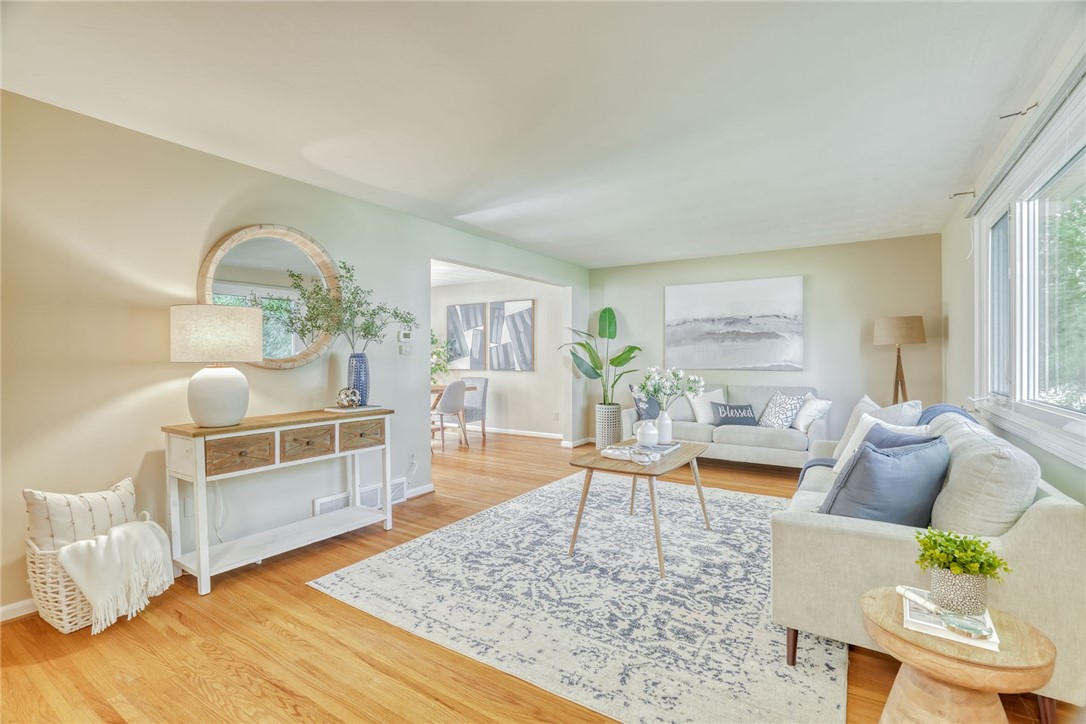 52 Sunset Trail Perinton, NY 14450 - Photo 3 of 36