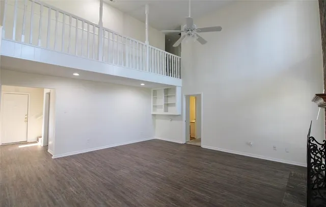 $2,795 | 313 Woodhaven Drive, DeSoto, TX 75115