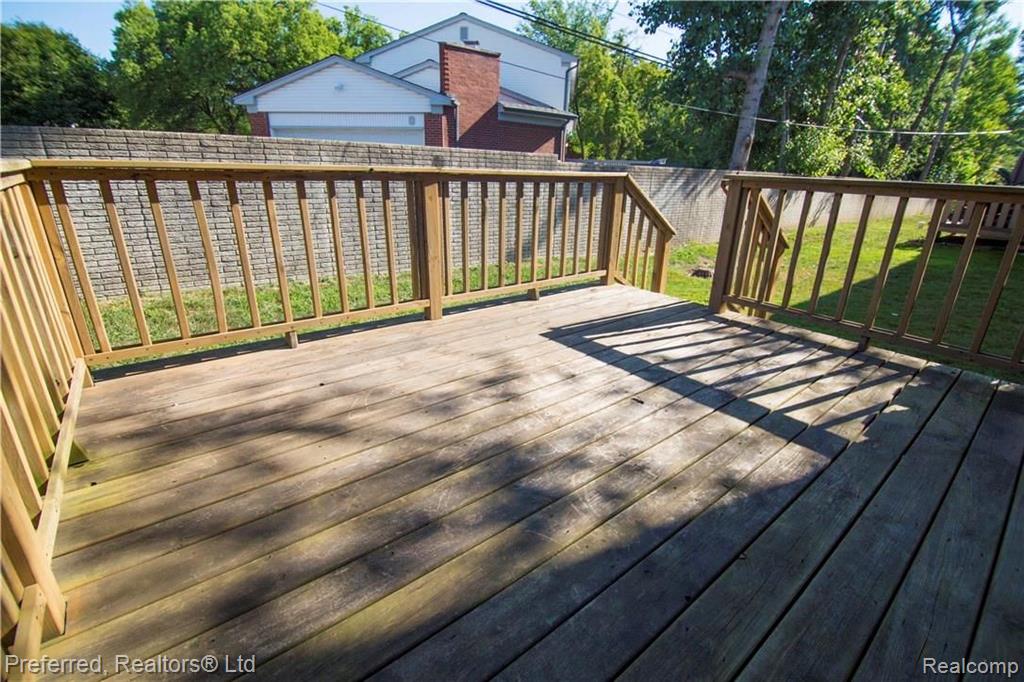 18270 West Eleven Mile Road Southfield, MI 48076 - Photo 12 of 52