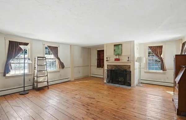 $730,000 | 650 Central Turnpike, Sutton, MA 01590