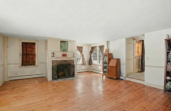 $730,000 | 650 Central Turnpike, Sutton, MA 01590