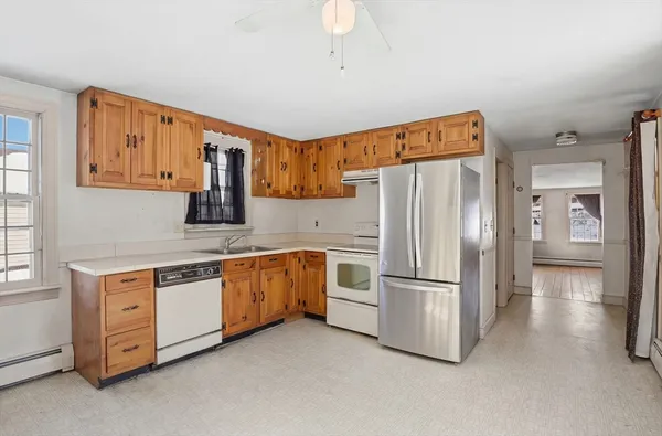 $730,000 | 650 Central Turnpike, Sutton, MA 01590
