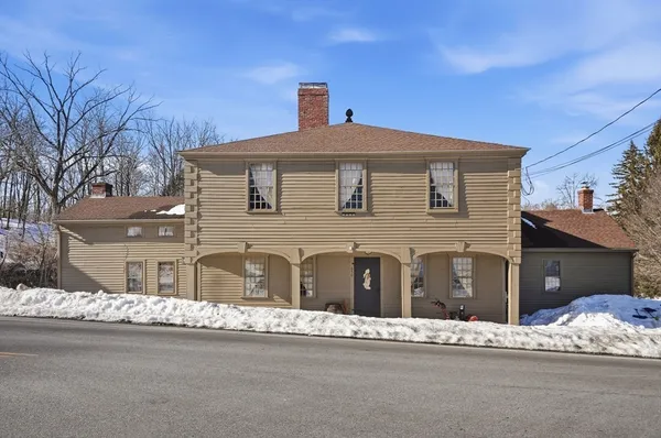 $730,000 | 650 Central Turnpike, Sutton, MA 01590