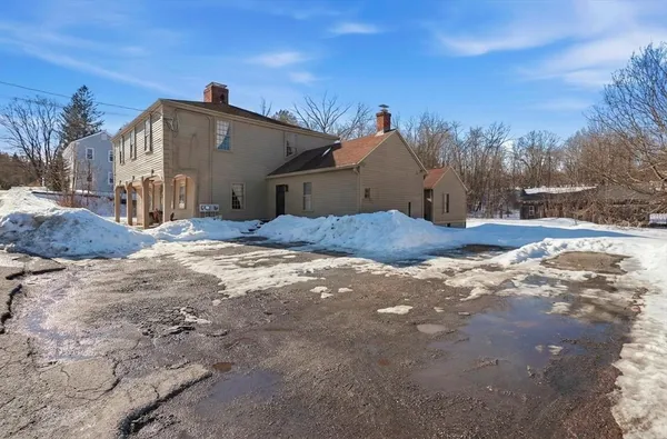 $730,000 | 650 Central Turnpike, Sutton, MA 01590