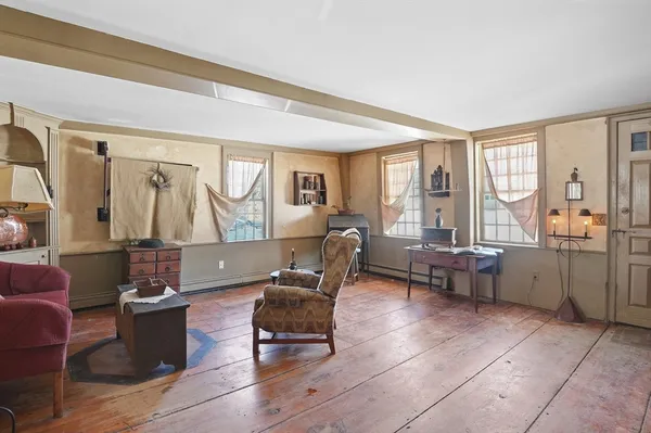 $730,000 | 650 Central Turnpike, Sutton, MA 01590