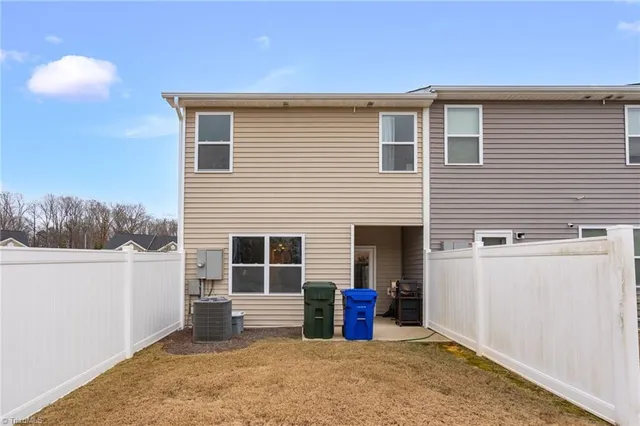 $284,900 | 1261 Adrian Court, Mebane, NC 27302