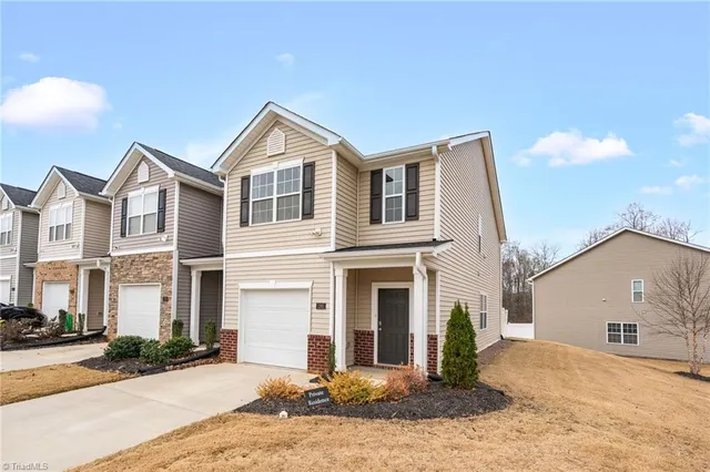 $284,900 | 1261 Adrian Court, Mebane, NC 27302