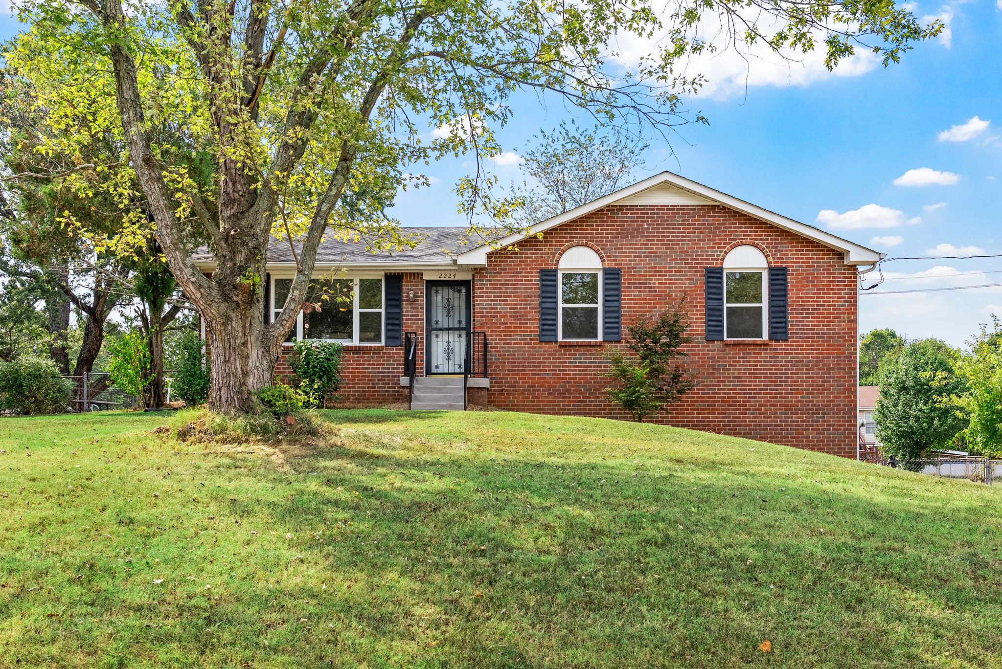 2224 Stokes Road Clarksville, TN 37043 - Photo 1 of 27 Gallery Image 1