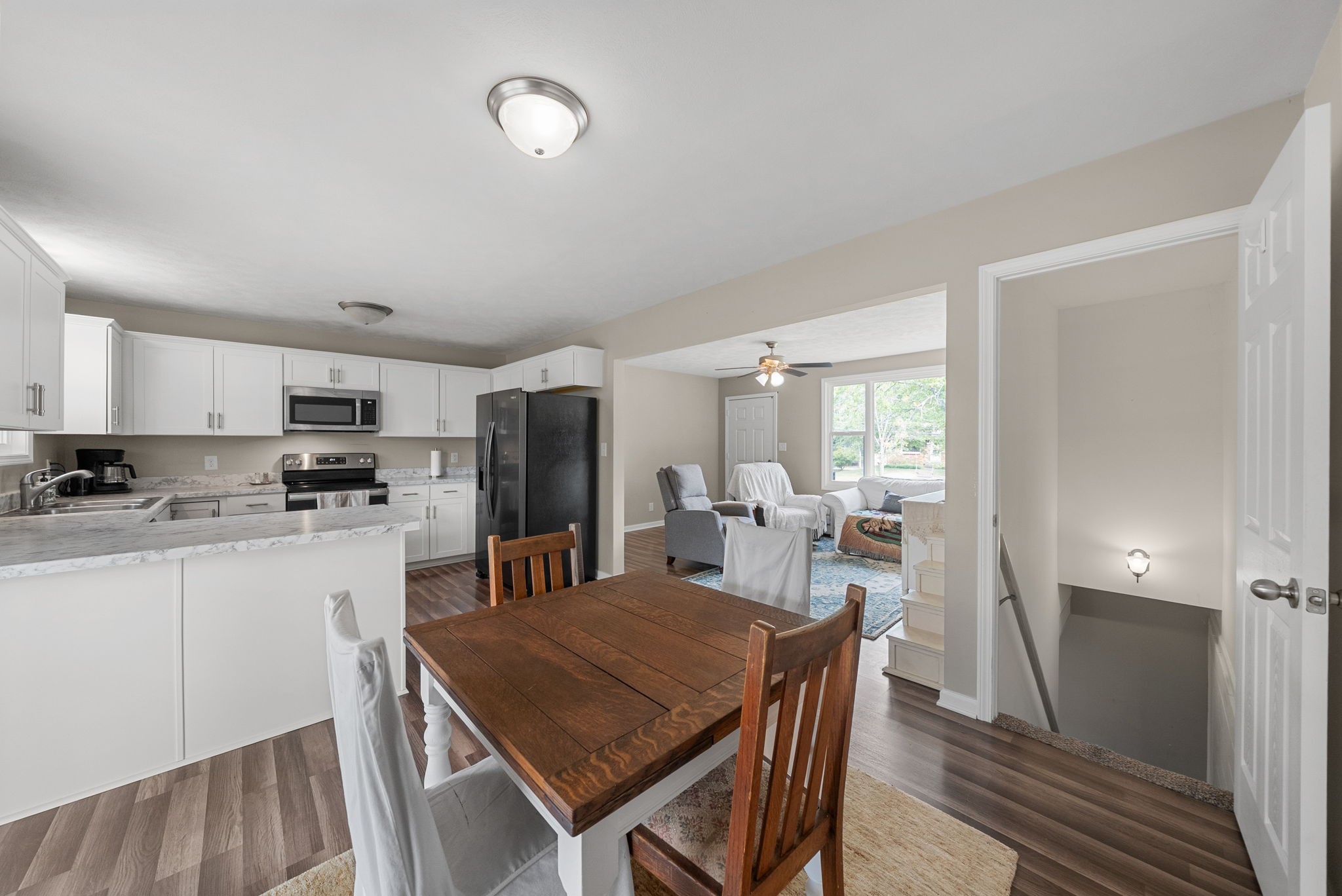 2224 Stokes Road Clarksville, TN 37043 - Photo 6 of 27 Gallery Image 6