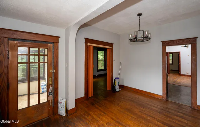 $272,000 | 8 Caldwell Street, Albany, NY 12208