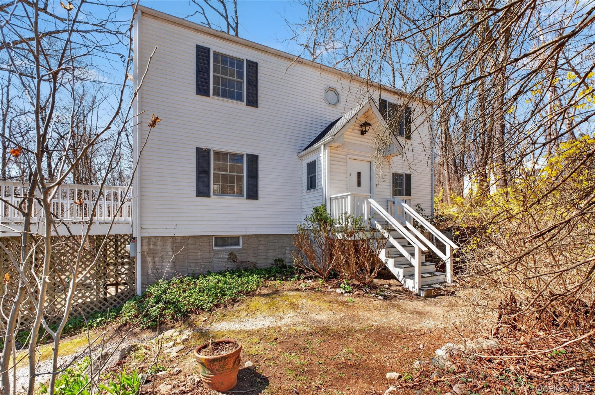 11 Shawnee Road Putnam Valley, NY 10579 - Photo 1 of 45