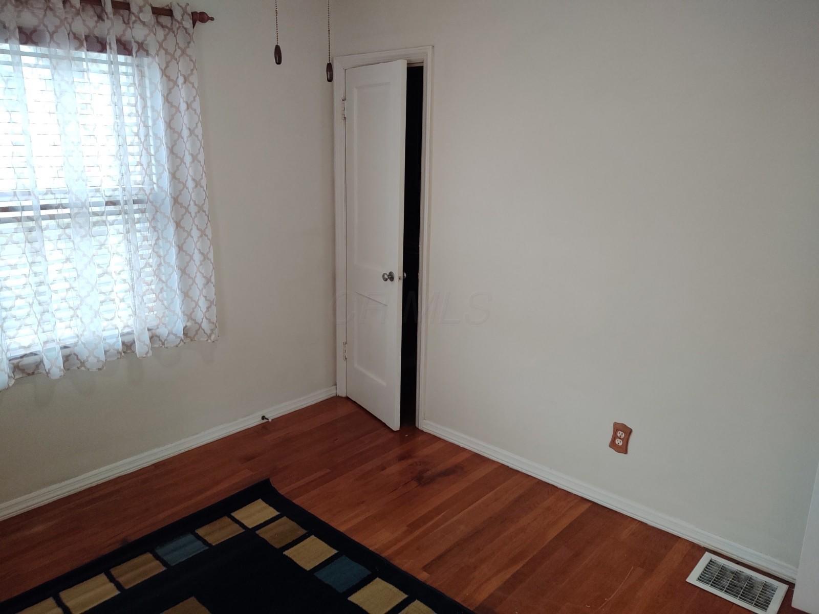 3008 Howey Road Columbus, OH 43224 - Photo 14 of 23