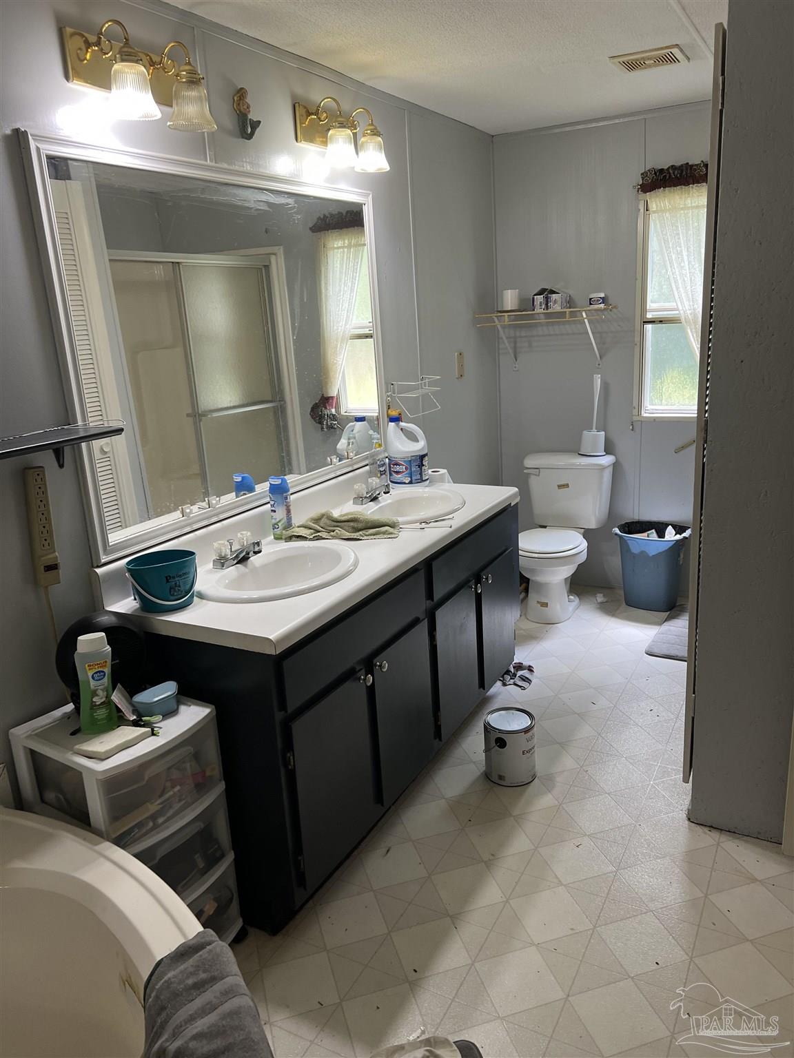 3613 Gardenview Road Milton, FL 32571 - Photo 15 of 26 Masterbath 2