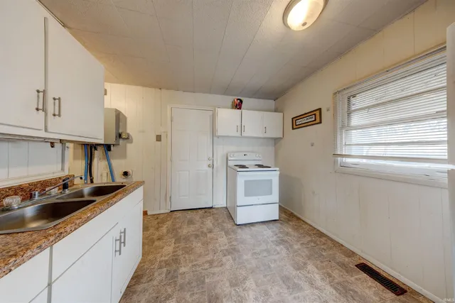 $75,000 | 1120 Negley Avenue, Evansville, IN 47711