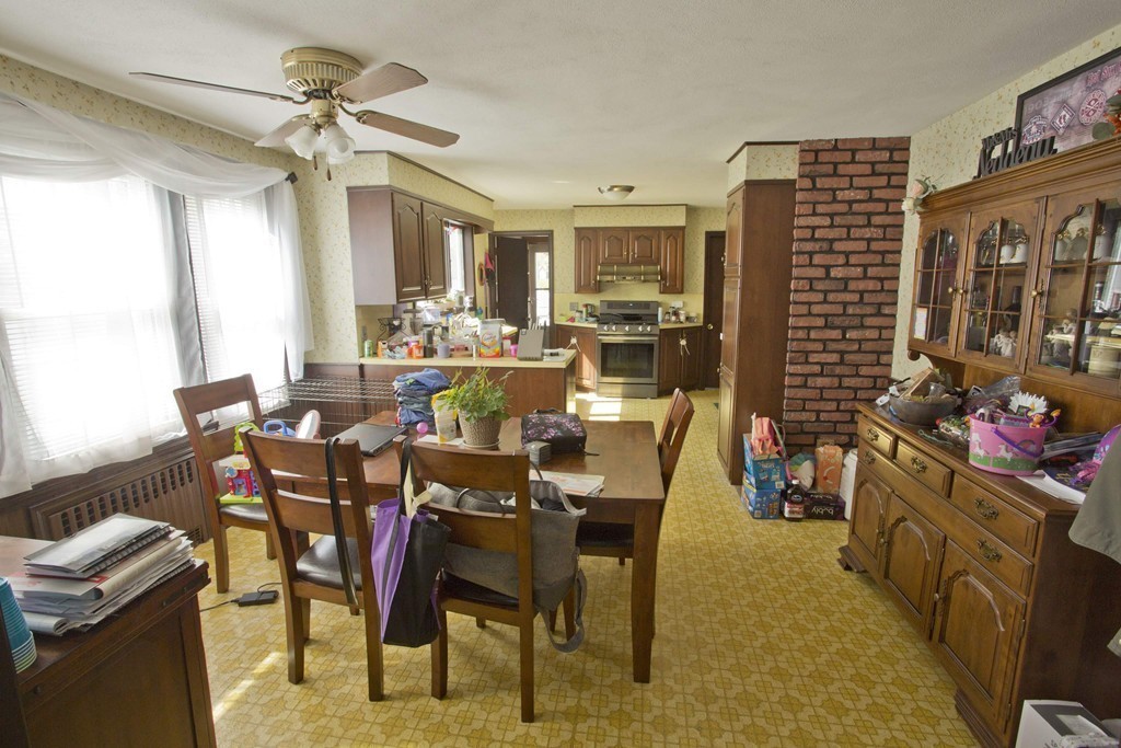 33 Morton Street West Springfield, MA 01089 - Photo 5 of 15 Gallery Image 5
