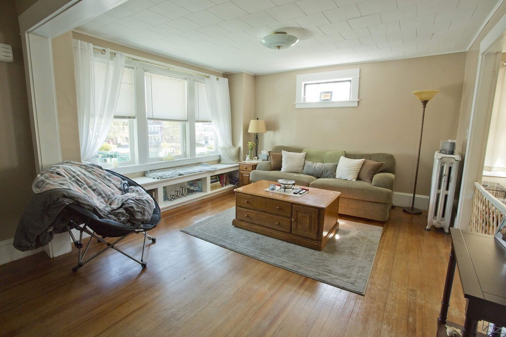 33 Morton Street West Springfield, MA 01089 - Photo 7 of 15 Gallery Image 7