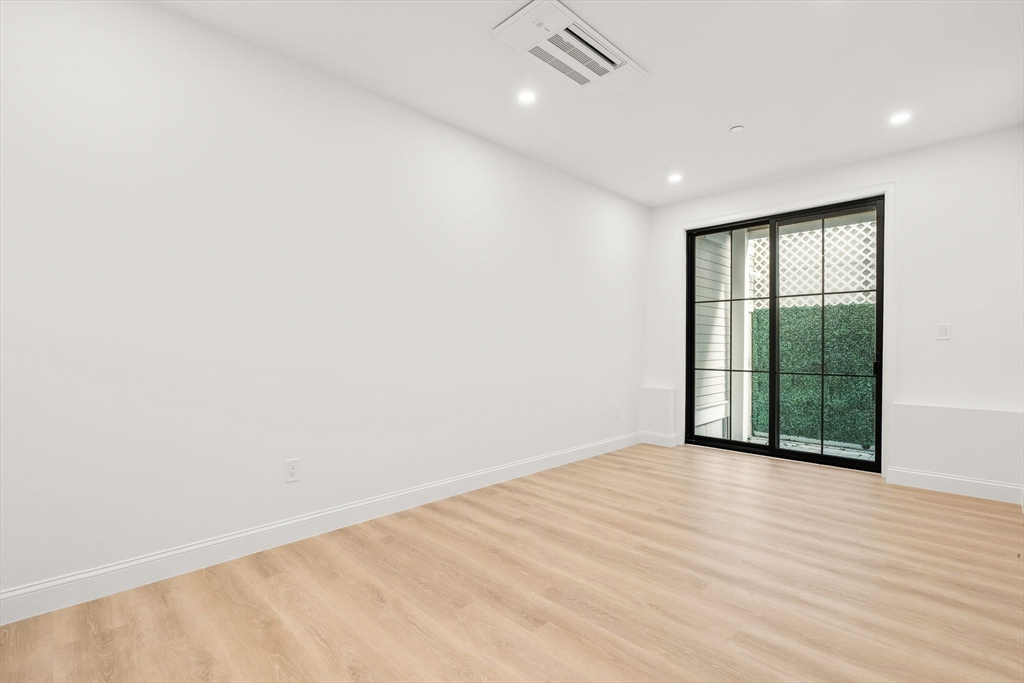 27 Shepard Street, Unit 3 Boston, MA 02135 - Photo 20 of 33