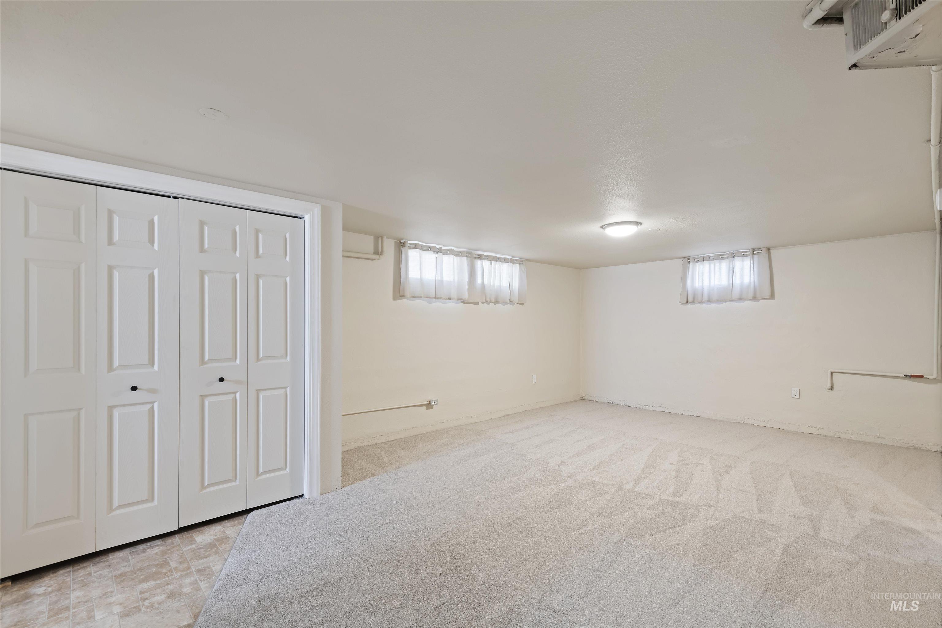 1803 South Arcadia Street Boise, ID 83705 - Photo 19 of 30 Below grade area featuring light carpet