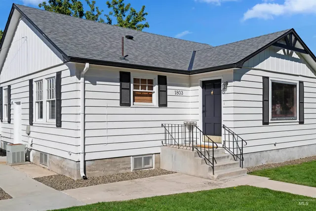 $449,900 | 1803 South Arcadia Street, Boise, ID 83705