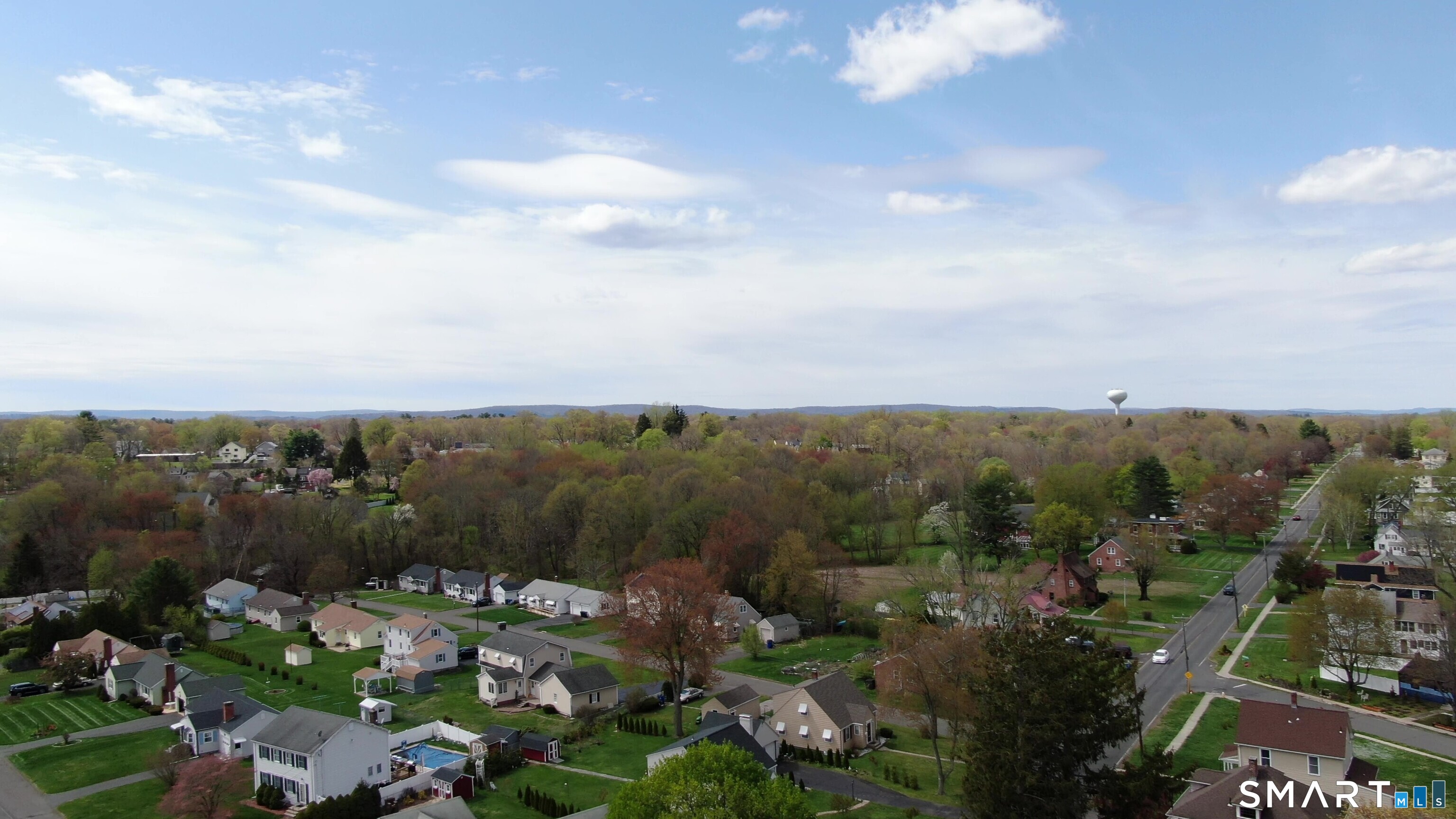 31 Suffield Street Windsor Locks, CT 06096 - Photo 7 of 14