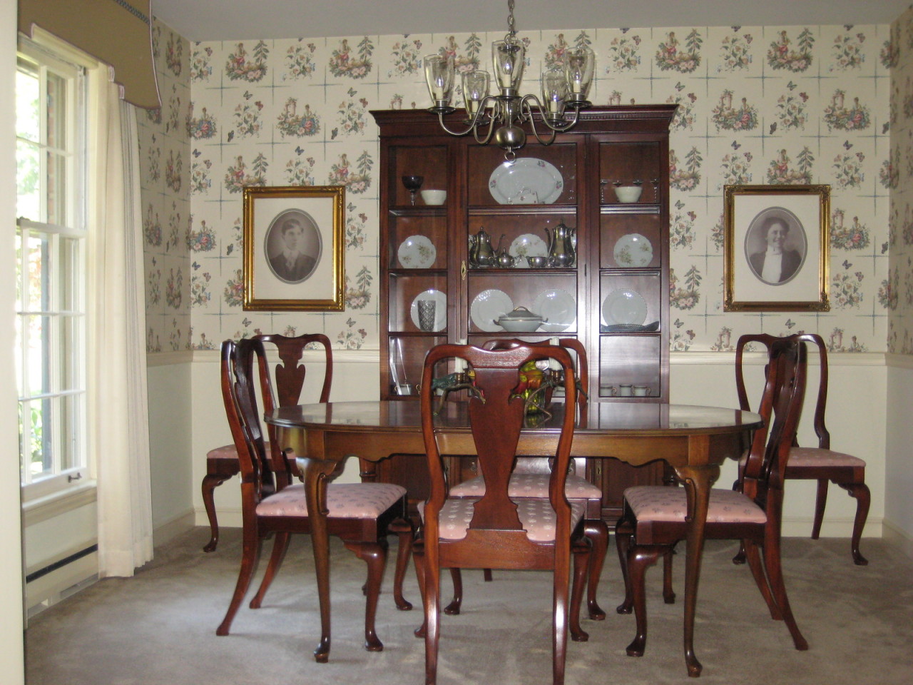 3550 Winding Way Road Southwest Roanoke, VA 24015 - Photo 2 of 8 Dining Room
