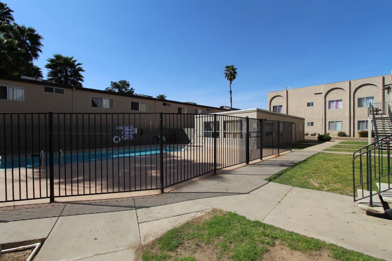 1604 Montecito Road, Unit 17 Ramona, CA 92065 - Photo 4 of 5