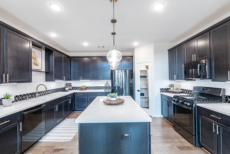 7810 Bear Trace Road Fairview, TN 37062 - Photo 7 of 20 a kitchen with lots of counter top space