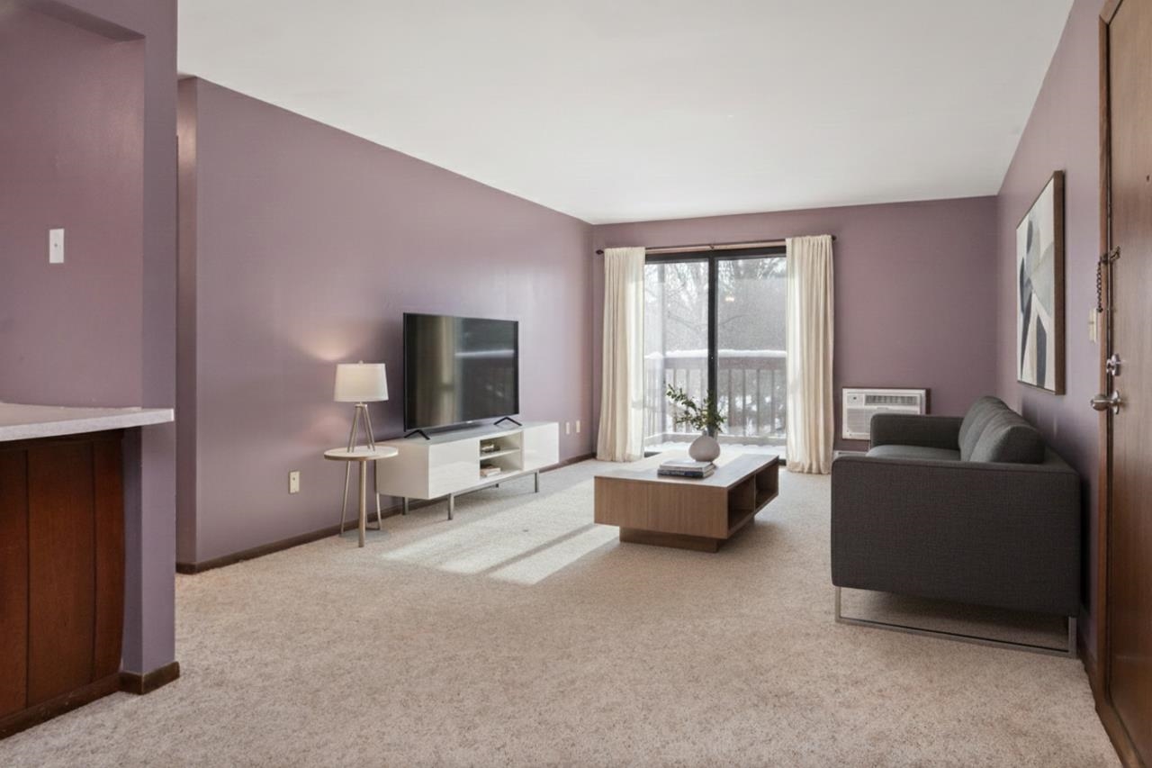 2672 Humboldt Road, Unit 4 Green Bay, WI 54311 - Photo 2 of 29