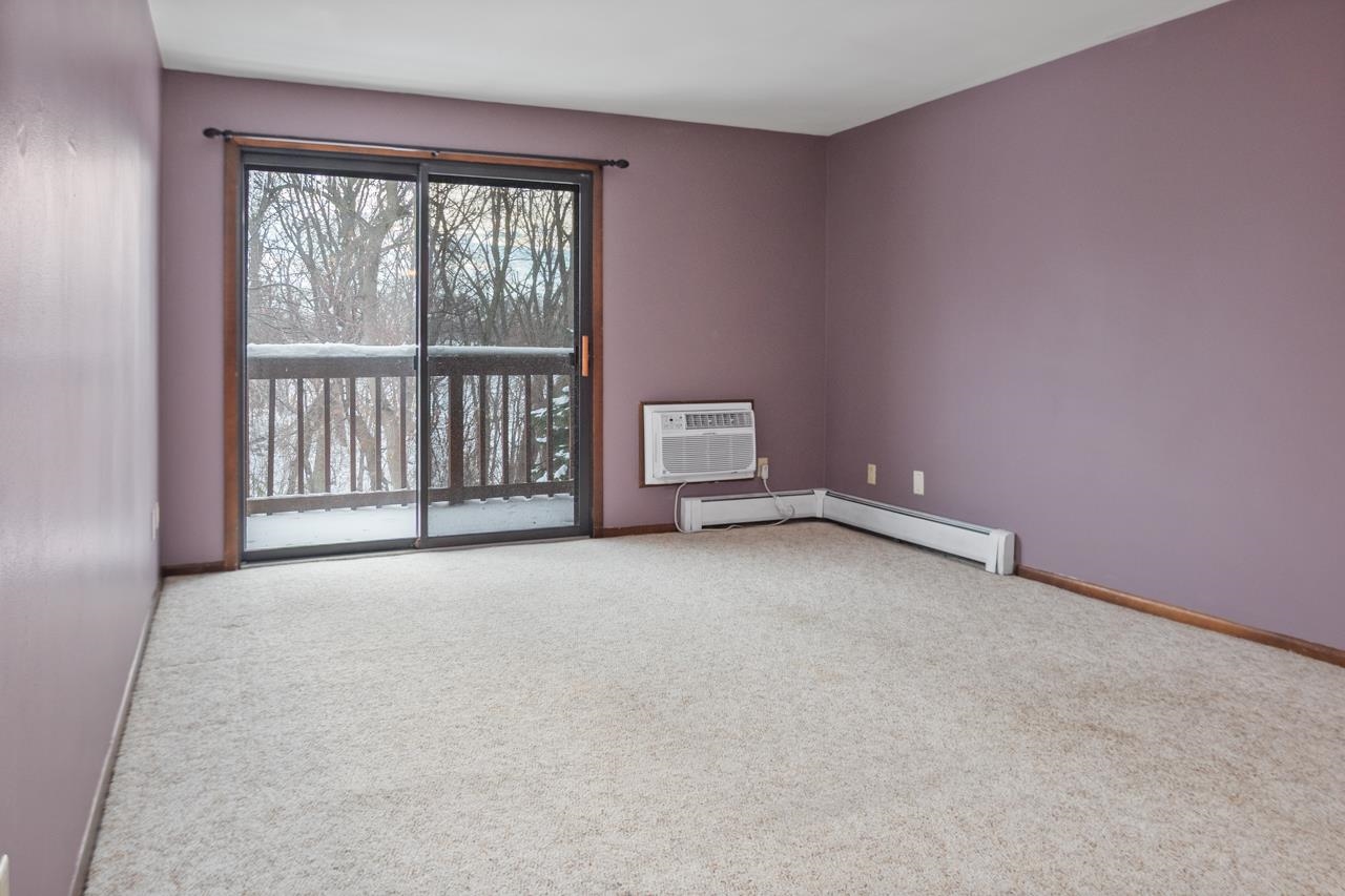 2672 Humboldt Road, Unit 4 Green Bay, WI 54311 - Photo 3 of 29