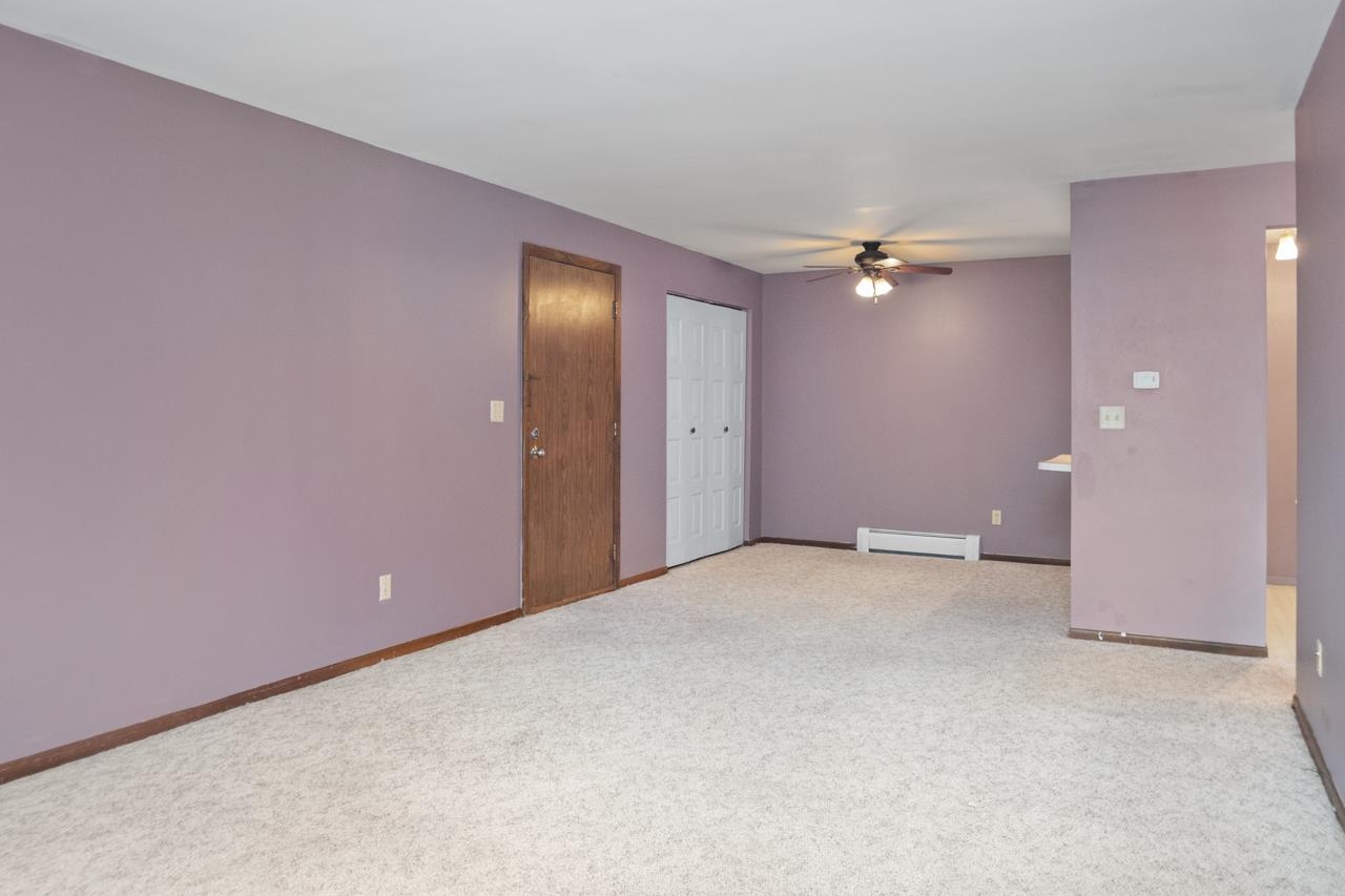 2672 Humboldt Road, Unit 4 Green Bay, WI 54311 - Photo 4 of 29