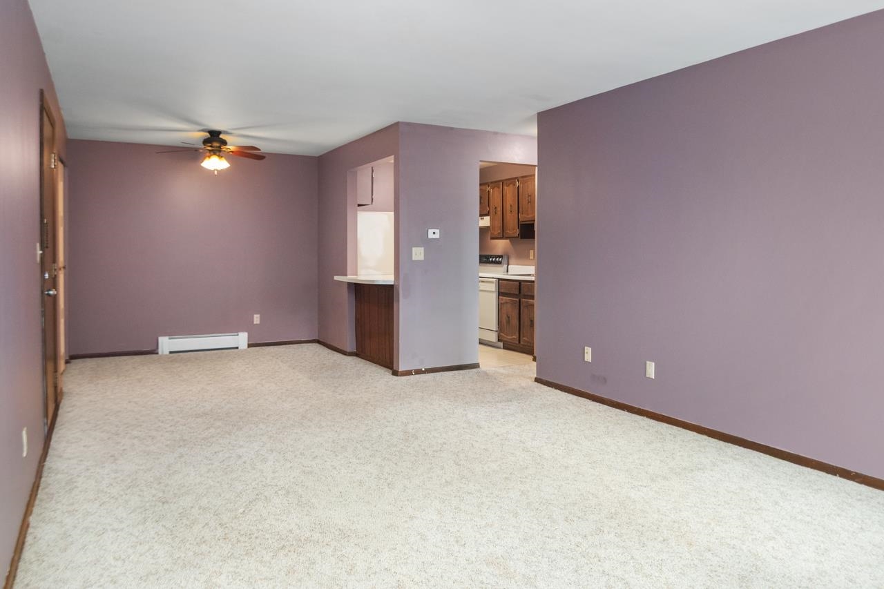 2672 Humboldt Road, Unit 4 Green Bay, WI 54311 - Photo 5 of 29