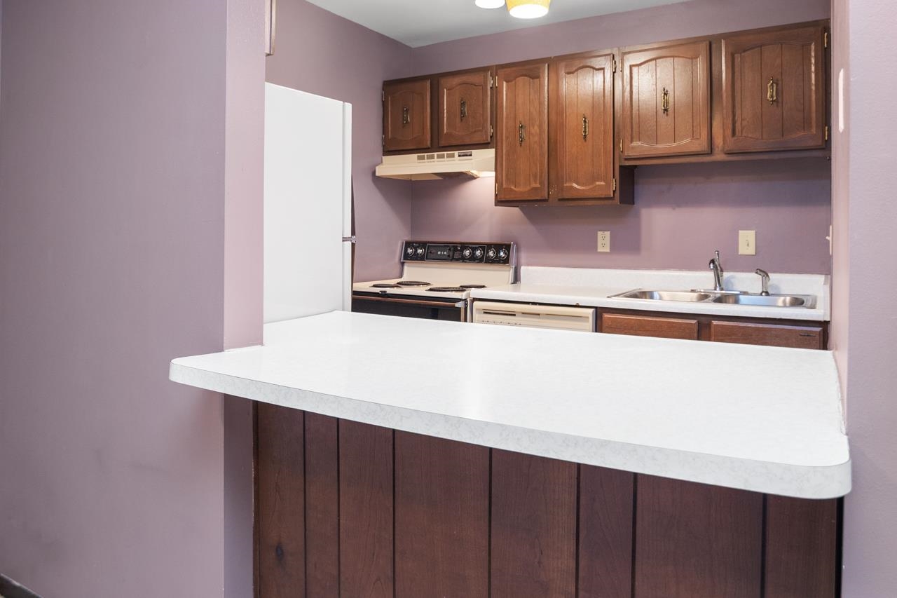 2672 Humboldt Road, Unit 4 Green Bay, WI 54311 - Photo 10 of 29