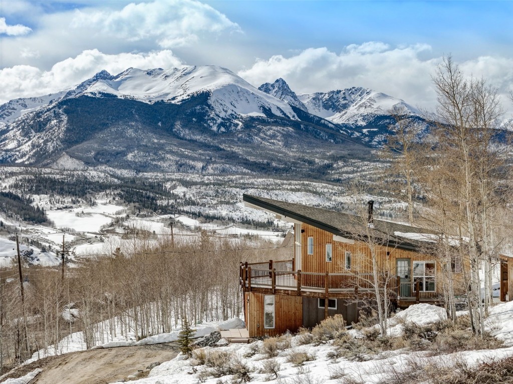 433 P Road Dillon, CO 80435 - Photo 1 of 20 a view of a backyard with wooden fence