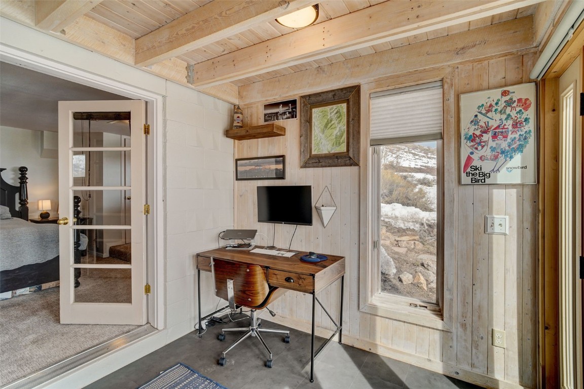 433 P Road Dillon, CO 80435 - Photo 17 of 20 a view of a workspace with furniture and a window