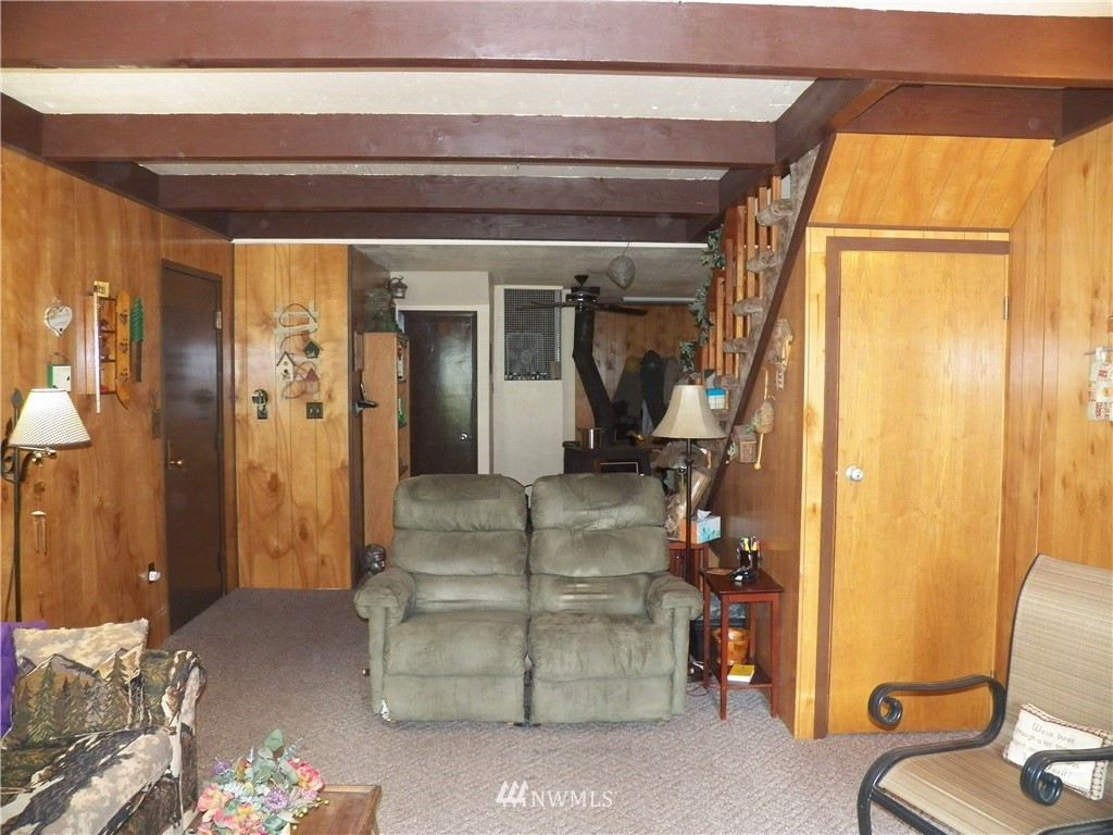 195 Lambert Creek Road Republic, WA 99166 - Photo 3 of 24 Gallery Image 3