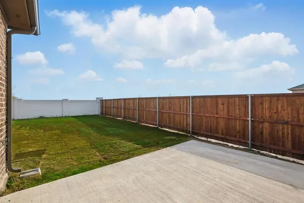 $2,399 | 806 Aroco Bend, Princeton, TX 75407